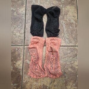 2 Pairs of Open Toed Grip Ankle Socks Women's Size 7-9
